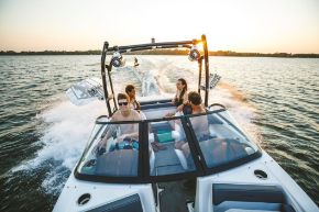 Picture for category Marine Amplifiers